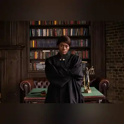 李菊语